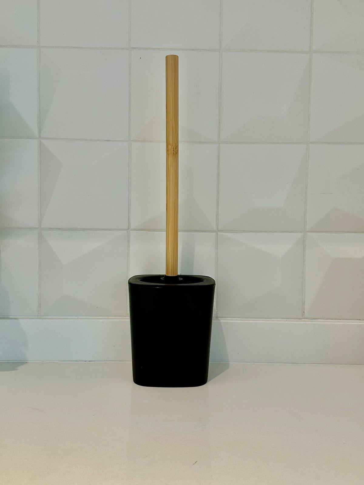 ESCOBILLA P/ BAÑO LINEA BLACK MANGO BAMBU