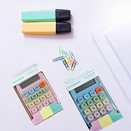 CALCULADORA MULTICOLOR CHICA