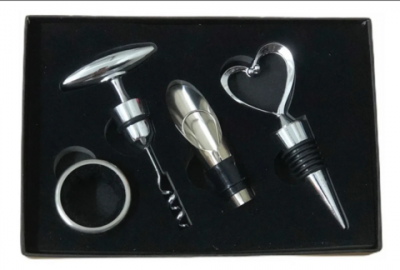 SET DESTAPADOR DE VINOS 4 PCS EN CAJA